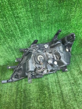 ФАРА НА NISSAN SERENA C26