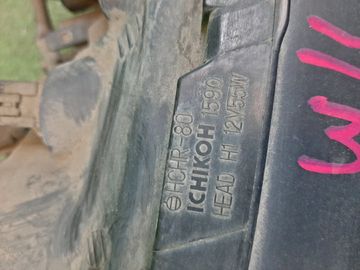 ФАРА НА NISSAN AVENIR W11