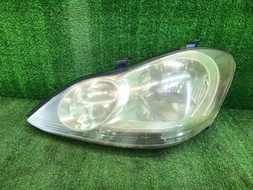 ФАРА НА TOYOTA IPSUM ACM21W