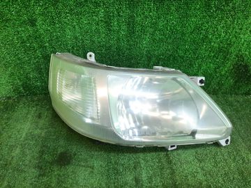 ФАРА НА NISSAN SERENA TC24
