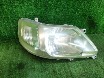 ФАРА НА NISSAN SERENA TC24