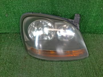 ФАРА НА NISSAN TINO V10
