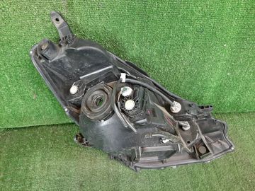 ФАРА НА TOYOTA VITZ NCP131