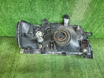 ФАРА НА NISSAN CUBE Z10