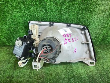 ФАРА НА MAZDA BONGO SK22V