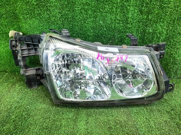 ФАРА НА NISSAN LIBERTY PM12