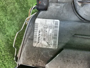 ФАРА НА VOLVO S40 MS43