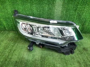 ФАРА НА HONDA FREED GB5