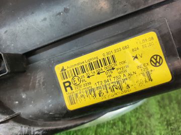 ФАРА НА VOLKSWAGEN TOURAN 1T2