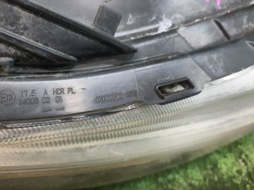 ФАРА НА SUBARU LEVORG VM4