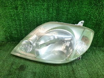 ФАРА НА TOYOTA COROLLA NZE121