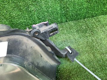 ФАРА НА NISSAN AVENIR W11