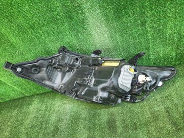 ФАРА НА TOYOTA AURIS ZRE186H