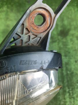 ФАРА НА TOYOTA ISIS ANM10G