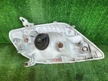 ФАРА НА TOYOTA COROLLA NZE121 