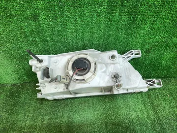 ФАРА НА NISSAN SUNNY B14