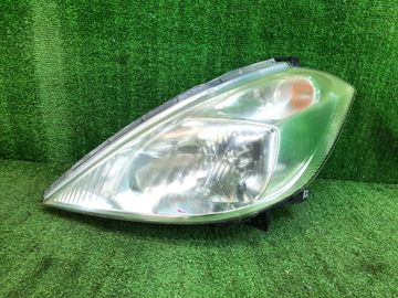 ФАРА НА NISSAN PRESAGE TU31