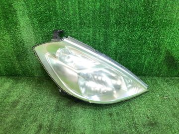 ФАРА НА NISSAN PRESAGE TU31