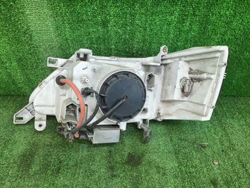 ФАРА НА NISSAN SERENA TC24