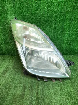 ФАРА НА TOYOTA PRIUS NHW20