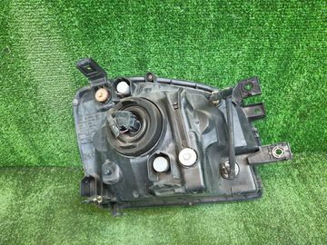 ФАРА НА MITSUBISHI DION CR9W