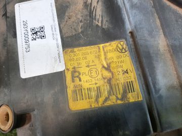 ФАРА НА VOLKSWAGEN TOURAN 1T1