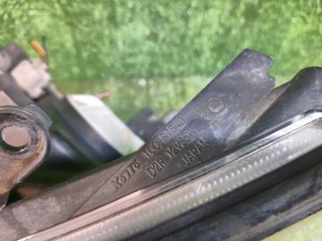 ФАРА НА MITSUBISHI GRANDIS NA4W