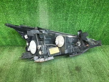 ФАРА НА MITSUBISHI GRANDIS NA4W