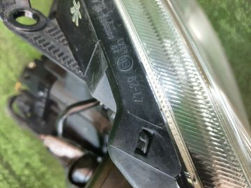 ФАРА НА TOYOTA PRIUS ZVW30