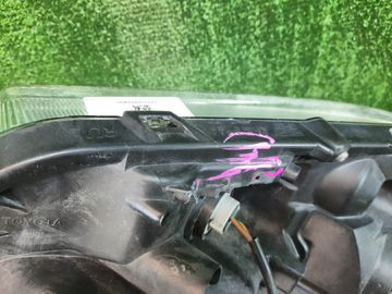 ФАРА НА TOYOTA NOAH ZRR80G