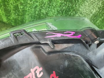 ФАРА НА TOYOTA NOAH ZRR80G