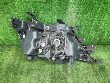 ФАРА НА NISSAN SERENA C26