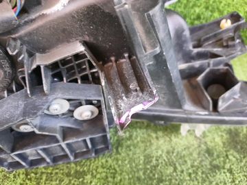 ФАРА НА NISSAN SERENA C26