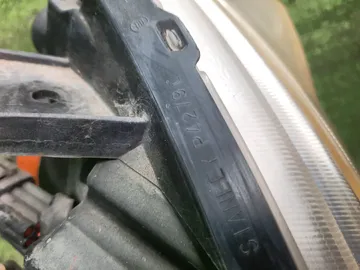 ФАРА НА NISSAN TIIDA C11