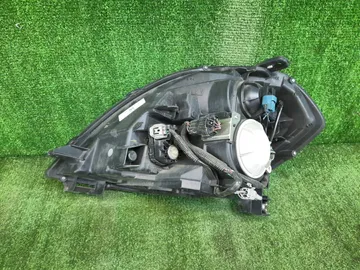 ФАРА НА NISSAN TEANA J31
