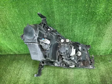 ФАРА НА NISSAN FUGA Y50