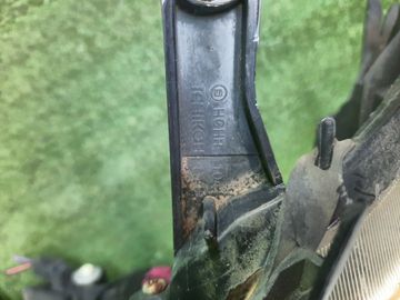 ФАРА НА NISSAN WINGROAD Y11