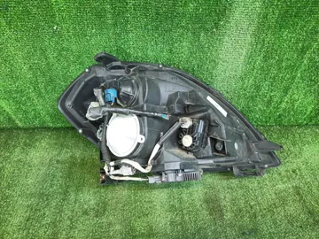 ФАРА НА NISSAN TEANA J31