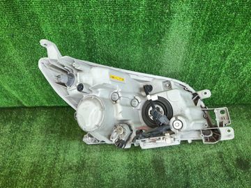 ФАРА НА TOYOTA RUSH J200E