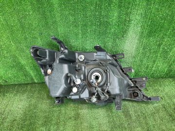 ФАРА НА NISSAN SERENA C26