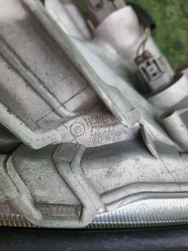 ФАРА НА TOYOTA PREMIO ZZT240