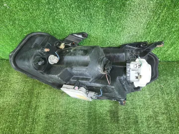 ФАРА НА SUZUKI SX4 YA11S