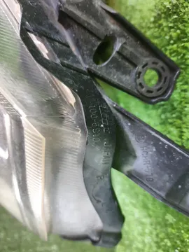 ФАРА НА SUZUKI SX4 YA11S