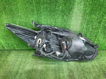 ФАРА НА TOYOTA PRIUS ZVW30