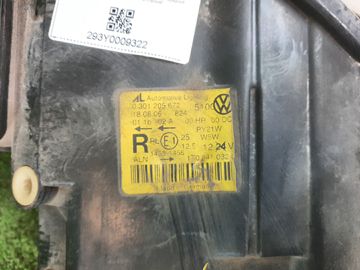 ФАРА НА VOLKSWAGEN TOURAN 1T1