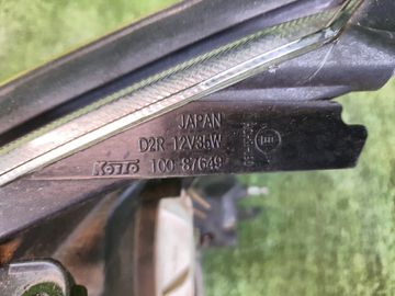 ФАРА НА MITSUBISHI GRANDIS NA4W