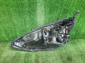 ФАРА НА TOYOTA AQUA NHP10