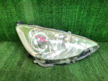 ФАРА НА TOYOTA AQUA NHP10