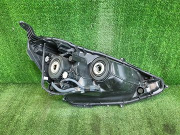 ФАРА НА TOYOTA AQUA NHP10