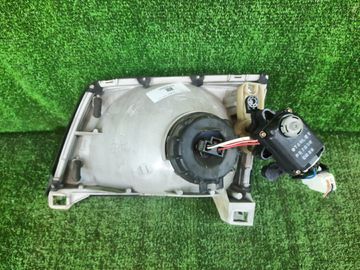 ФАРА НА MAZDA BONGO SK22V